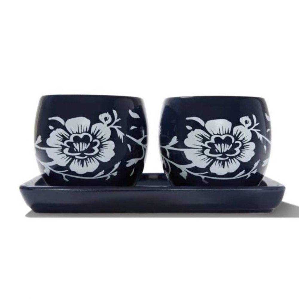 Ceramic planters